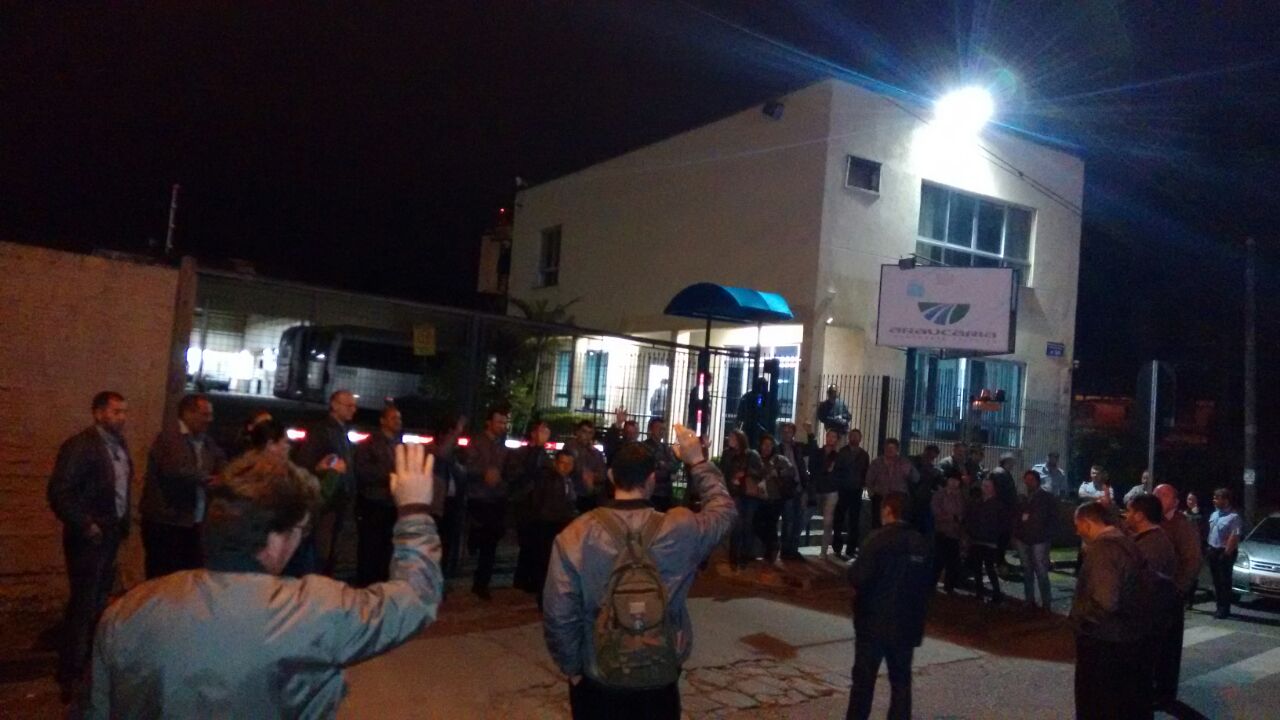 Trabalhadores da Araucária Matriz abrem indicativo de greve