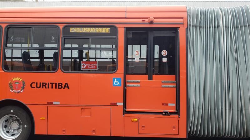Curitiba terá linha especial de ônibus para profissionais de saúde