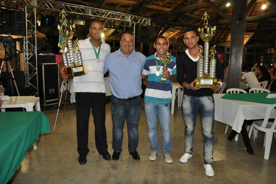Sindimoc entrega troféu da 2ª Taça Sindimoc de Futebol 2012