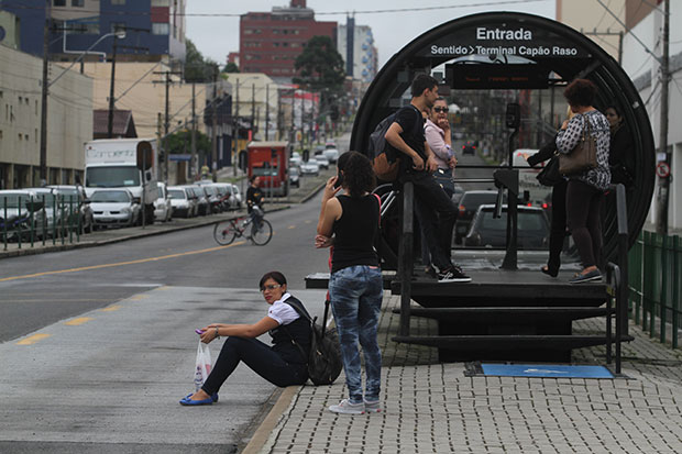 Com greve, Curitiba perde 50% de usuários do transporte coletivo