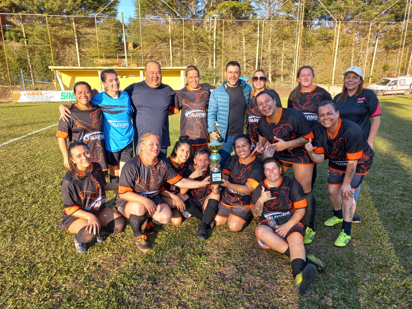 Meninas de Ouro são tetracampeã da Copa de Futebol Feminina do Sindimoc