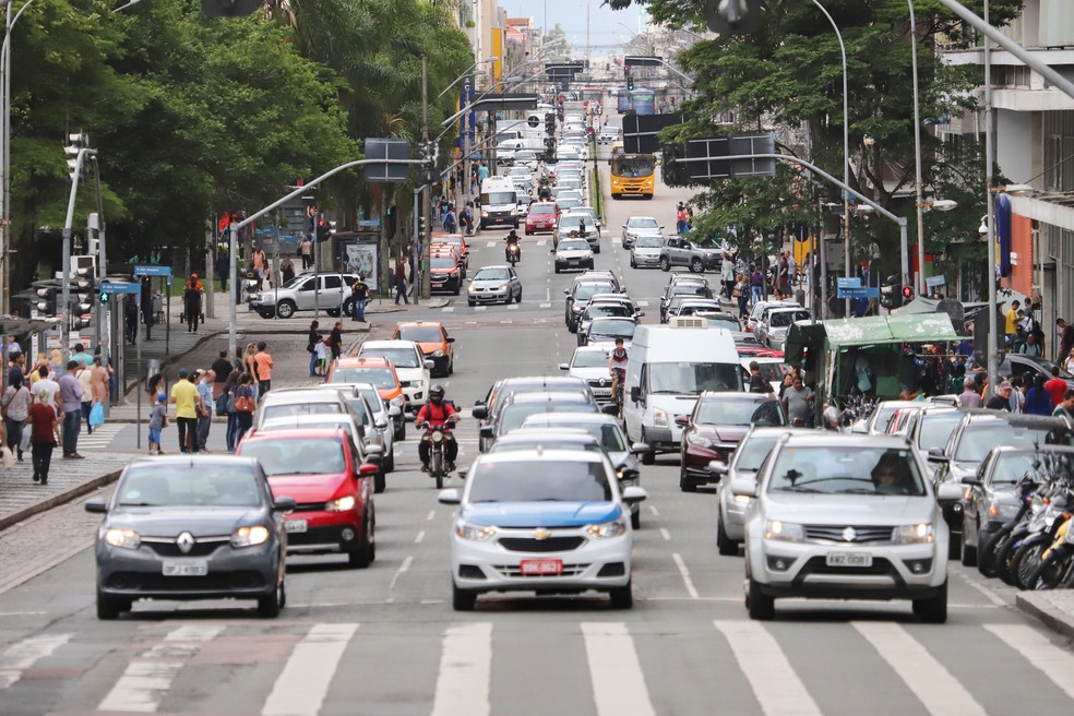 Sistema eletrônico concede até 40% de desconto em multas de trânsito de Curitiba